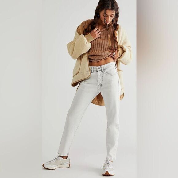 NWT Edwin Women’s Hana AnkleMid Rise Jeans Acid Wash Denim - Size 27